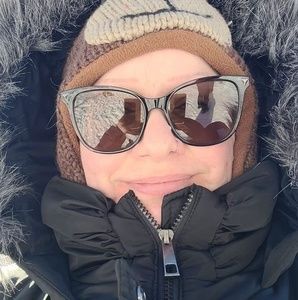 Meet your Posher, Lynn